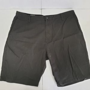 Volcom Shorts Mens 40 Black Chino Flat Skater Modern Casual Men